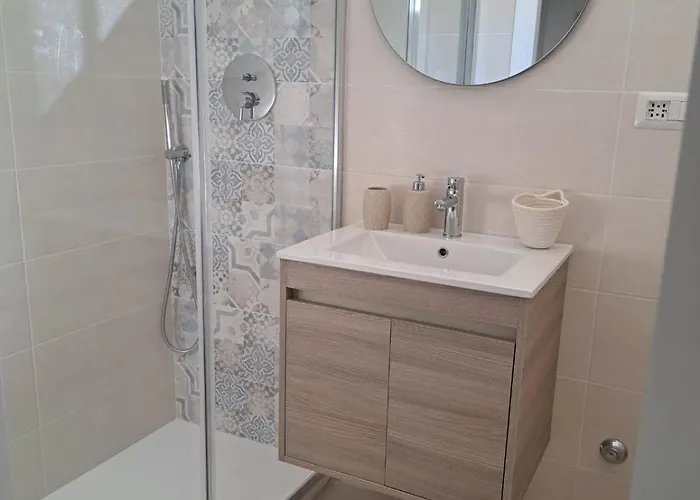 Alma House * ליפארי