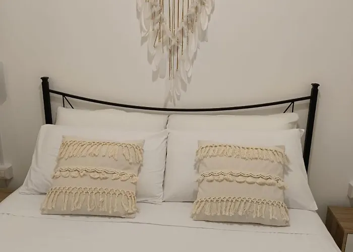 Alma House Apartment *